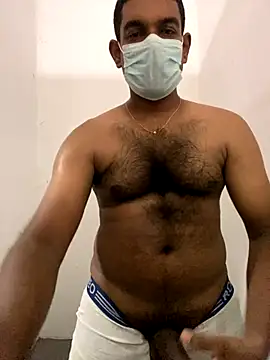 Snapshot of MALEHYPER chatting on 11-04-25, 05:00 MALEHYPER online show from 11-04-25, 05:00