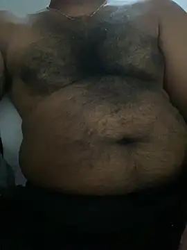 Snapshot of MALEHYPER chatting on 05-27-26, 05:20 MALEHYPER online show from 05-27-26, 05:20