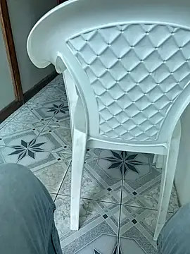 Snapshot of MALEHYPER chatting on 02-26-25, 10:27 MALEHYPER online show from 02-26-25, 10:27