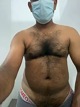 Snapshot of MALEHYPER chatting on 09-14-25, 07:42 MALEHYPER online show from 09-14-25, 07:42