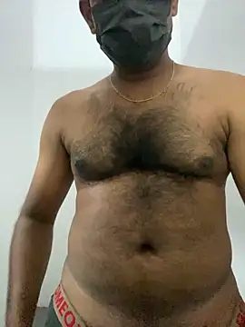 Snapshot of MALEHYPER chatting on 10-27-25, 11:22 MALEHYPER online show from 10-27-25, 11:22