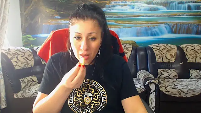 MoistMady online show from 02-25-26, 01:33