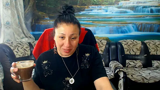 MoistMady online show from 05-20-26, 10:34