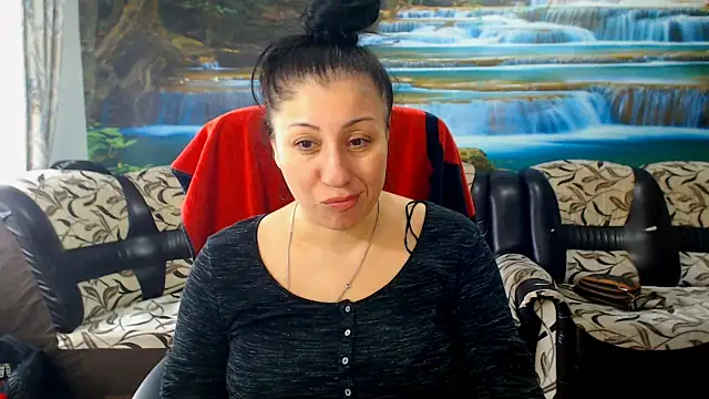 MoistMady online show from 03-20-26, 06:25