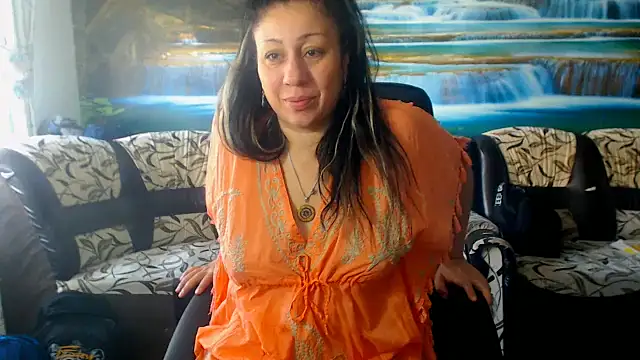 MoistMady online show from 09-28-25, 06:53