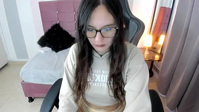 Wanda sg online show from 11-14-25, 06:11