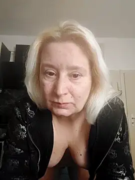 GeileEstelle online show from 11-11-25, 05:35