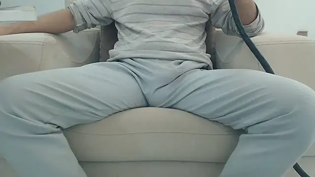 Snapshot of masterxmonster chatting on 02-07-26, 12:46 masterxmonster online show from 02-07-26, 12:46