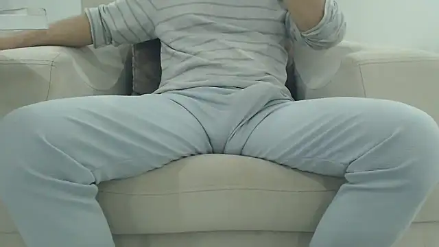 Snapshot of masterxmonster chatting on 02-24-26, 01:06 masterxmonster online show from 02-24-26, 01:06