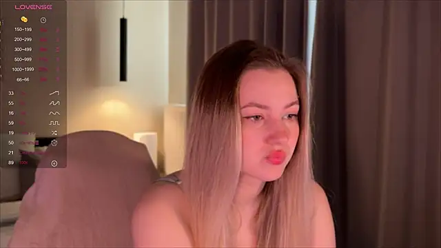 elinanortas online show from 11-17-25, 03:54