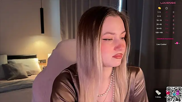 elinanortas online show from 11-22-25, 06:01