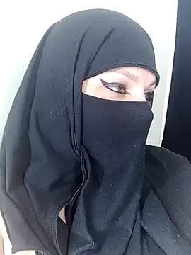 evelyn  salah online show from 10-21-25, 10:09