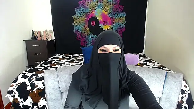 evelyn  salah online show from 11-28-25, 11:49