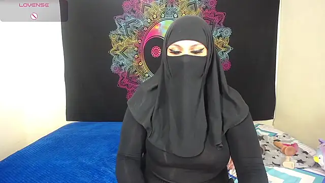 evelyn  salah online show from 10-28-25, 09:58