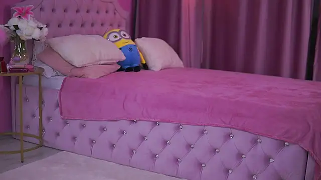 AshleySinn online show from 03-19-25, 04:45