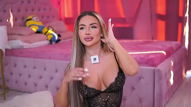 AshleySinn online show from 10-20-25, 02:28