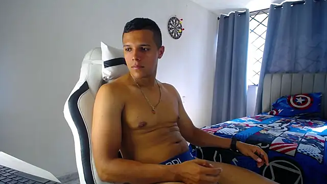 Snapshot of DavidAngell7 chatting on 12-18-25, 06:34 DavidAngell7 online show from 12-18-25, 06:34