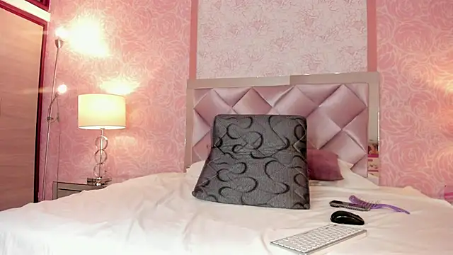 Scarleett 22 online show from 11-29-25, 08:09