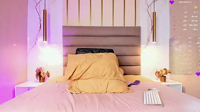 Scarleett 22 online show from 04-07-26, 07:59