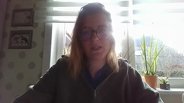 LiquidLeonie online show from 03-20-26, 07:53