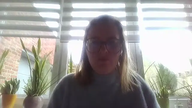 LiquidLeonie online show from 03-27-26, 03:24