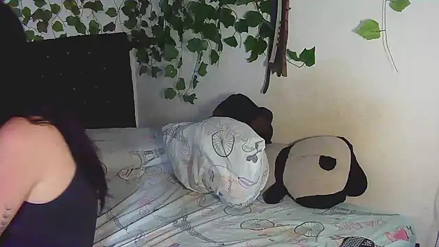 Snapshot of fresa_caliente chatting on 03-20-25, 09:02 fresa caliente online show from 03-20-25, 09:02