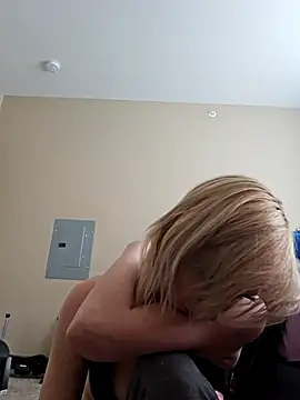 AmethystFoxx online show from 03-27-26, 05:14