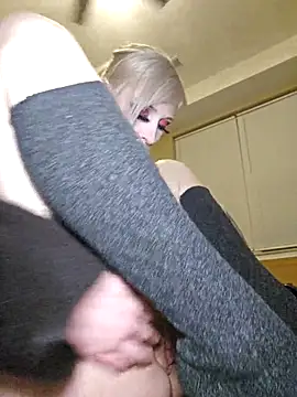 AmethystFoxx online show from 12-01-25, 11:27