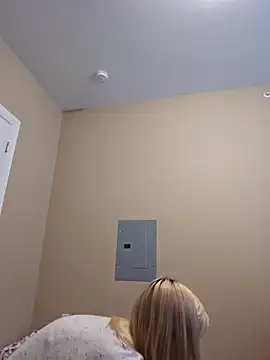 AmethystFoxx online show from 11-06-25, 09:41