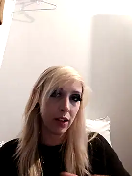 AmethystFoxx online show from 11-03-25, 09:40