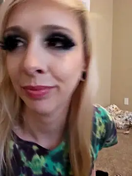 AmethystFoxx online show from 11-12-25, 09:40