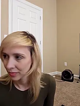 AmethystFoxx online show from 02-16-26, 09:24