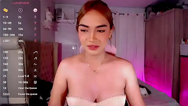 Snapshot of malkina69 chatting on 07-19-26, 08:38 malkina69 online show from 07-19-26, 08:38