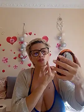 BellaBellaHot online show from 10-21-25, 09:09