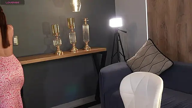 NaomiSainz online show from 11-14-25, 11:14