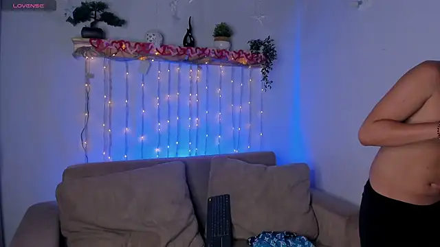 tomdrew69 online show from 04-23-26, 03:02