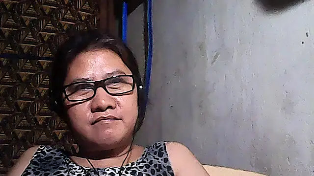 sweetsosie18 online show from 03-04-26, 06:15