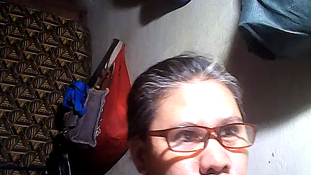 sweetsosie18 online show from 05-28-26, 10:43