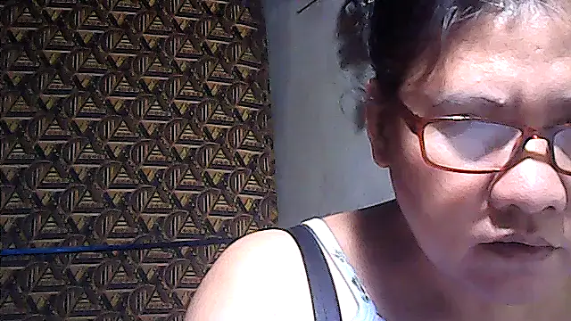 sweetsosie18 online show from 04-05-26, 05:47