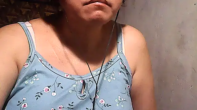 sweetsosie18 online show from 02-08-26, 11:46