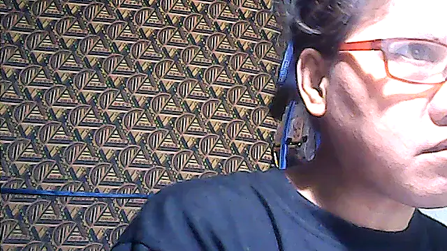 sweetsosie18 online show from 04-01-26, 01:52