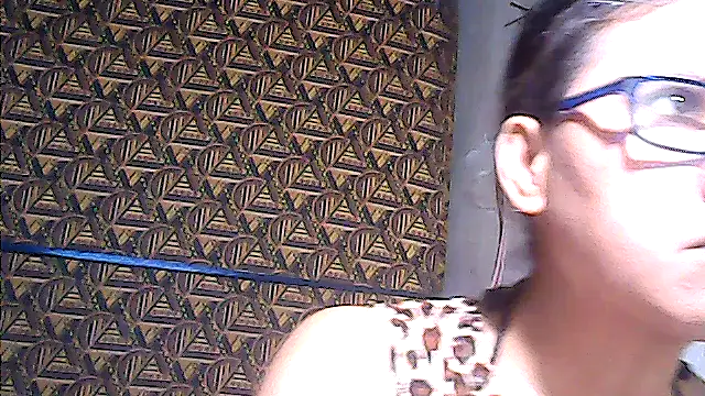sweetsosie18 online show from 07-09-26, 12:33
