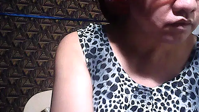 sweetsosie18 online show from 05-14-26, 09:45