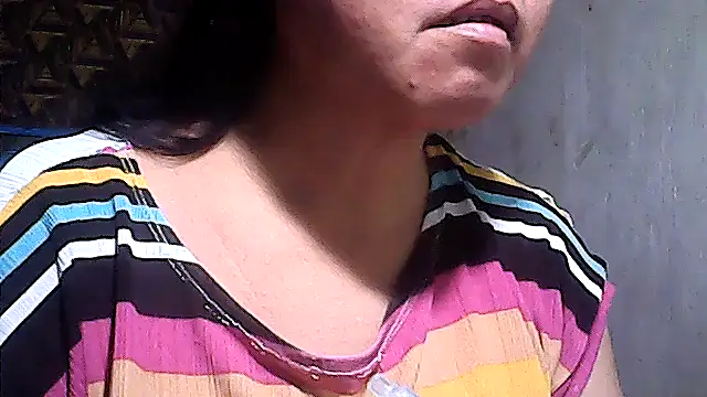 sweetsosie18 online show from 04-15-26, 07:58