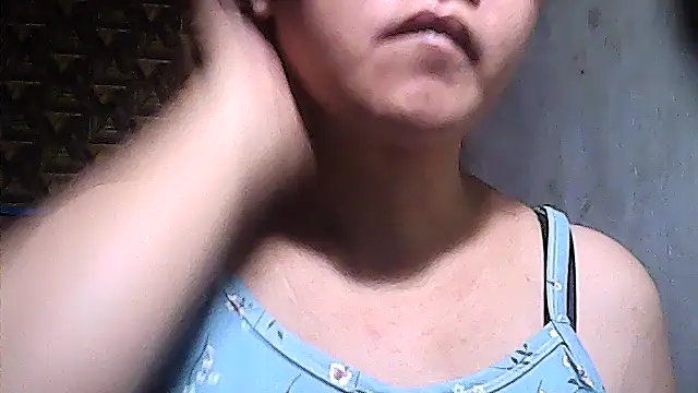 sweetsosie18 online show from 05-09-26, 07:56