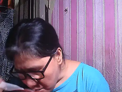 sweetsosie18 online show from 11-10-25, 11:21