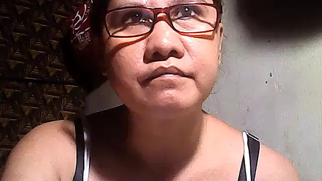 sweetsosie18 online show from 05-13-26, 04:08