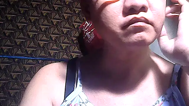 sweetsosie18 online show from 05-11-26, 09:21