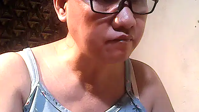 sweetsosie18 online show from 12-05-25, 10:14