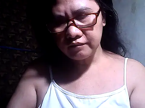 sweetsosie18 online show from 05-06-26, 05:39